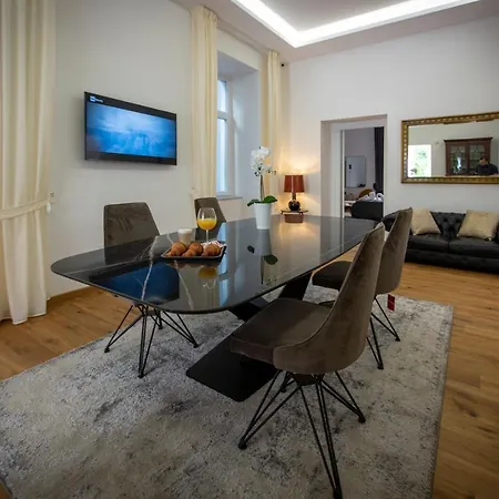 Nocleg ze śniadaniem Downtown - E Si Nun Canto Moro