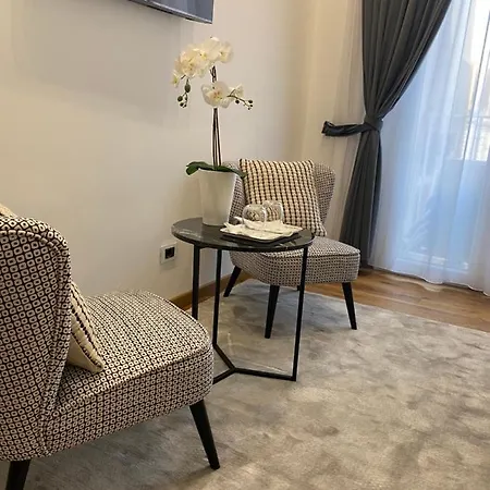 Alojamento de Acomodação e Pequeno-almoço Downtown - E Si Nun Canto Moro Nápoles