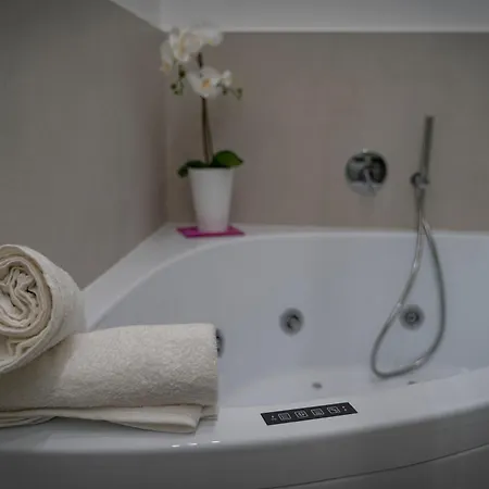 Alojamento de Acomodação e Pequeno-almoço Downtown - E Si Nun Canto Moro