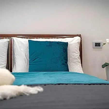 Bed and breakfast Downtown - E Si Nun Canto Moro 4*
