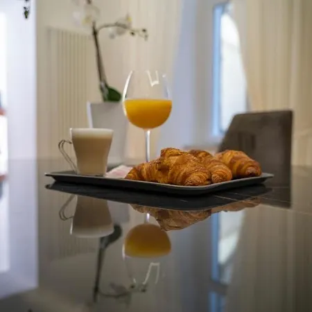 Downtown - E Si Nun Canto Moro 住宿加早餐酒店 4*