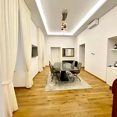 Downtown - E Si Nun Canto Moro 4* 那不勒斯