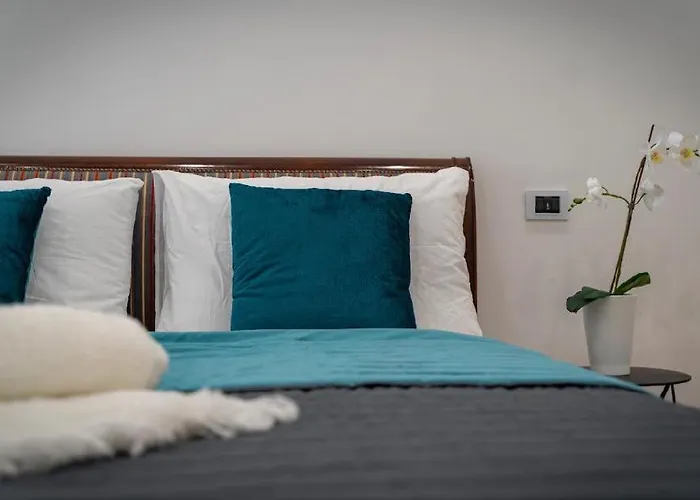 Bed & Breakfast Downtown - E Si Nun Canto Moro 4*